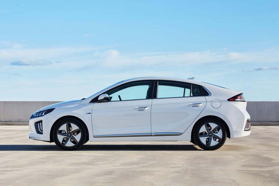  Hyundai IONIQ hybrid (AE) 2019 года  (AU) (фото 21 из 21)